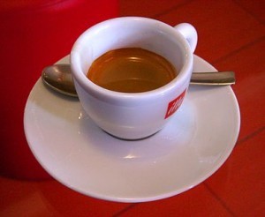 Tazzina_di_caffè_a_Ventimiglia