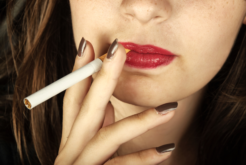 Le donne più colpite dal fumo da sigaretta.