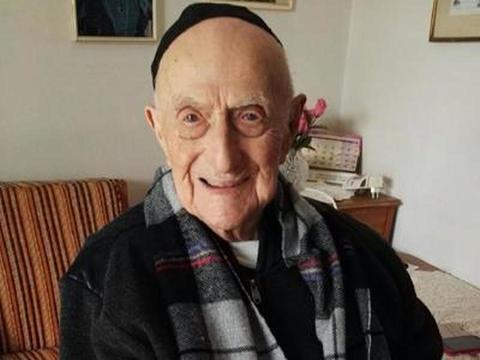 L'uomo più vecchio del mondo, ha 112 anni ed è polacco