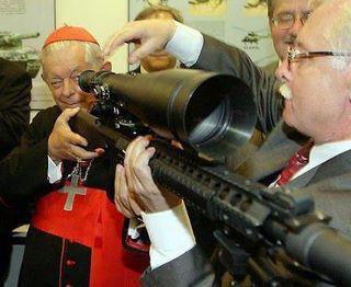 Il Vaticano è il produttore di armi più grande del mondo