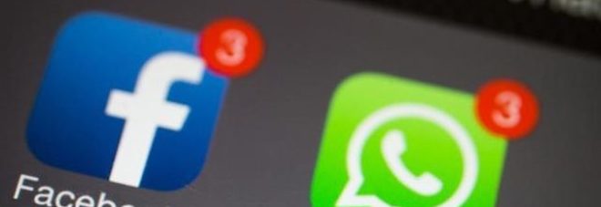 Whatsapp, fate attenzione ai messaggi che permettono a facebook di spiarti