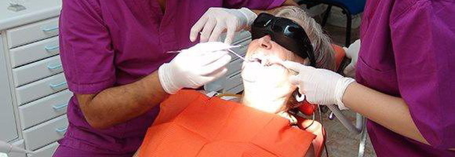 Dentista gratis, contributo fino a 400 euro, ecco come funzionerà