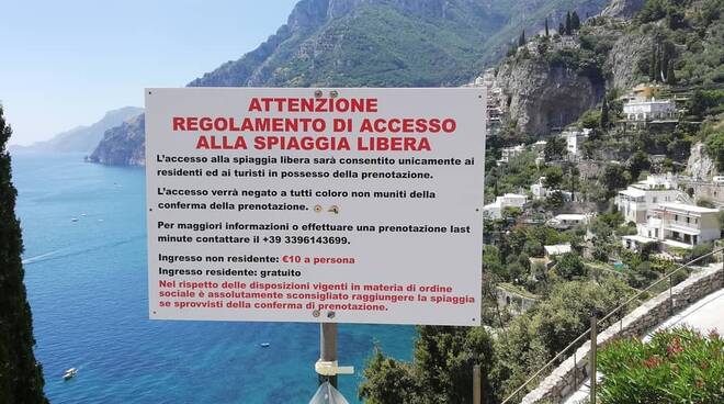 In Campania spiagge riservate solo ai ricchi e ai residenti o quasi, approfittando del covid19➟
